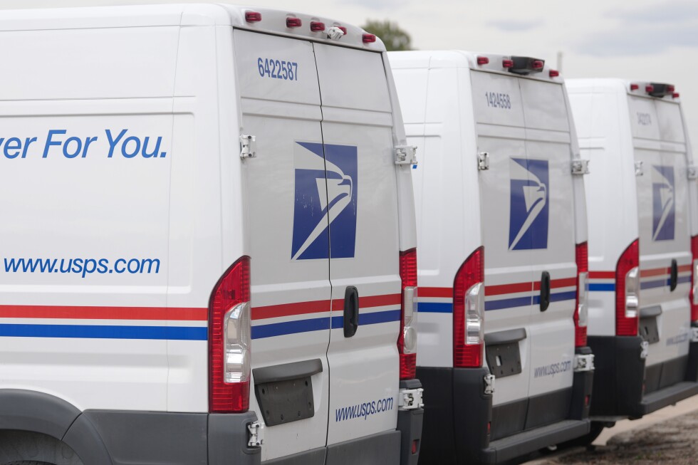 People could soon ship handguns through US postal service