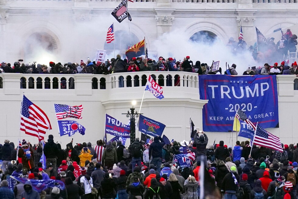 Capitol riot officers sue to block payouts to rioters from new fund
