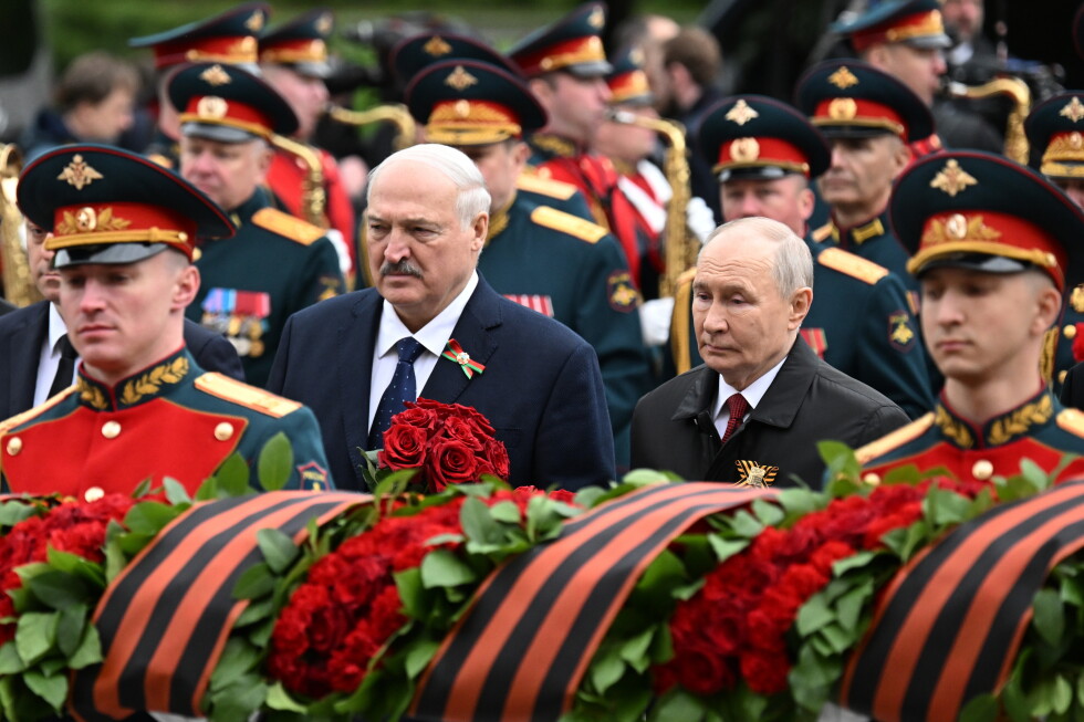 Ukraine boosts its defenses near Belarus amid concerns the Russian ally will join the war