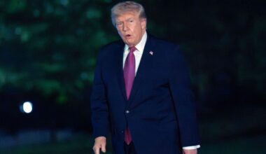 Trump officials show extraordinary defiance of court rulings