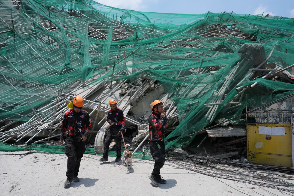 Photos show the aftermath of a building collapse in the Philippines