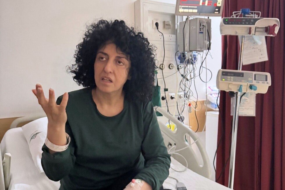 Nobel laureate Mohammadi is transferred to a Tehran hospital