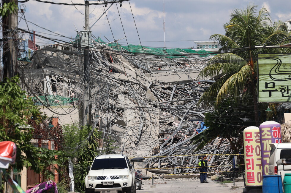 Nine-story building under construction collapses in the Philippines, 21 missing