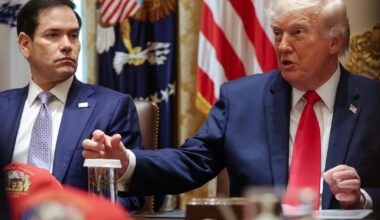 Trump holds Situation Room meeting to decide on Iran deal