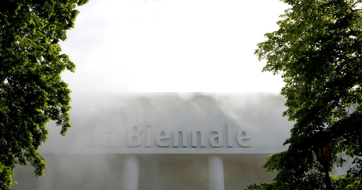 Israel no longer excluded from new Venice Biennale awards