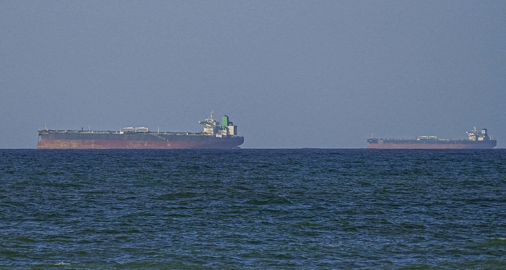 Strait of Hormuz Transits Halted Since Tuesday as US, Iran Clash