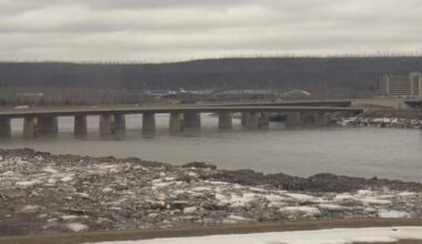 Evacuation alert remains in place for residents near Fort McMurray