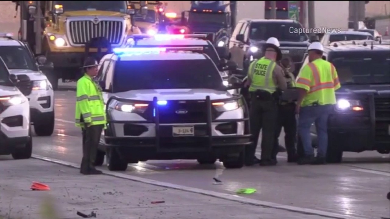 3 tollway workers hit, 1 killed on suburban Chicago highway, police say