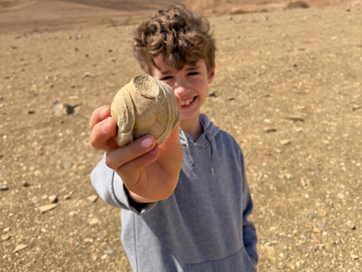Eight-year-old boy finds 1,700-year-old statuette fragment while hiking in Negev