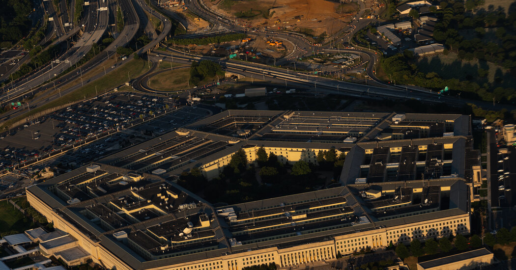 Pentagon Bars Reporters From Its Press Office