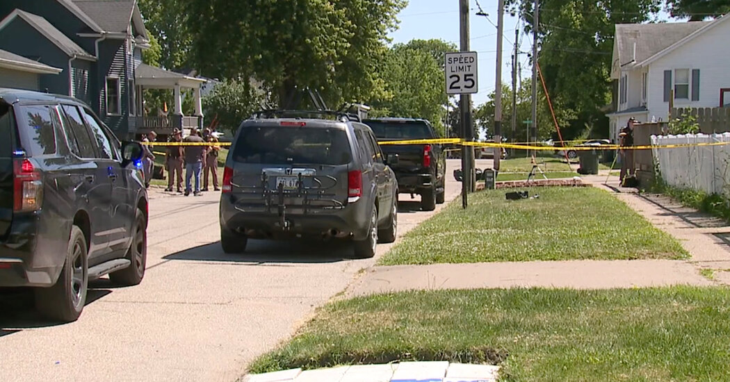 Police Say Muscatine, Iowa Man Shot 6 Relatives Before Killing Himself