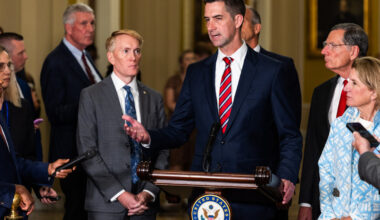 Senators Warn of Intelligence Gaps if Surveillance Program Expires