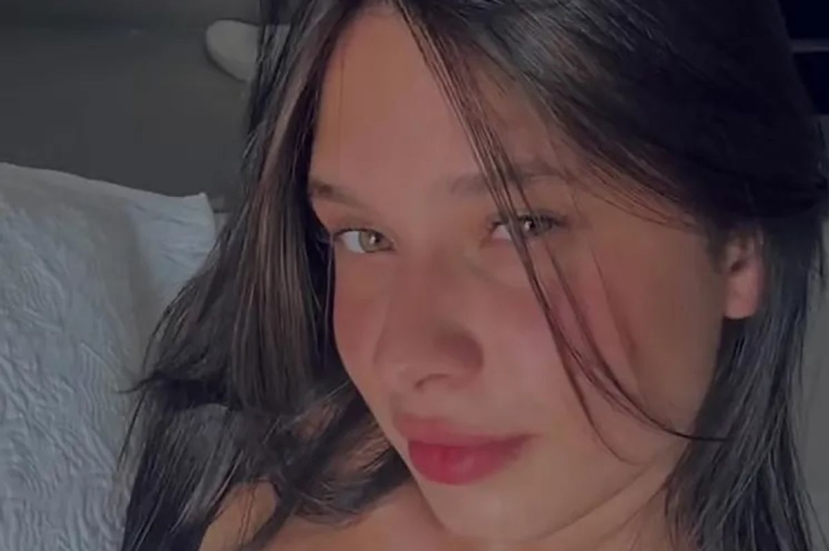 Maria Eduarda Rodrigues de Freita, 21, tragically fell more than 131ft to her death