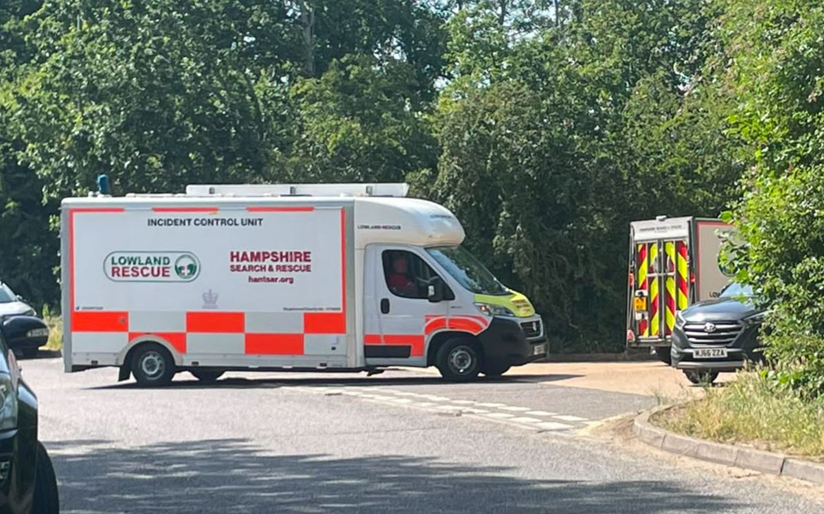 Emergency response vehicles at Testwood Lakes