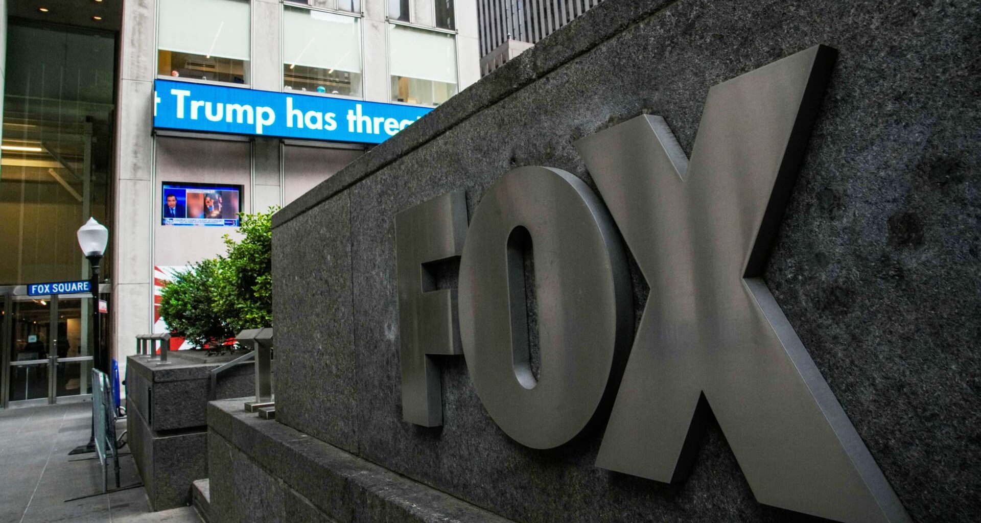 Fox to buy Roku for $22 billion