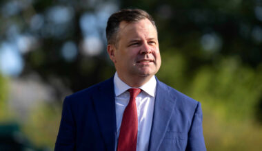 Trump picks housing Dir. Bill Pulte as acting intelligence chief, replacing Tulsi Gabbard