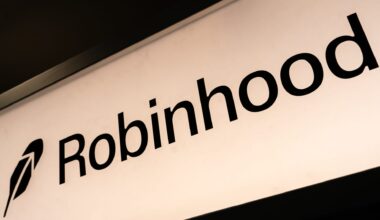 Trading platform Robinhood cuts 10% of workforce