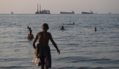 Oil tanker CEO sees Hormuz traffic quickly increasing on U.S.-Iran deal