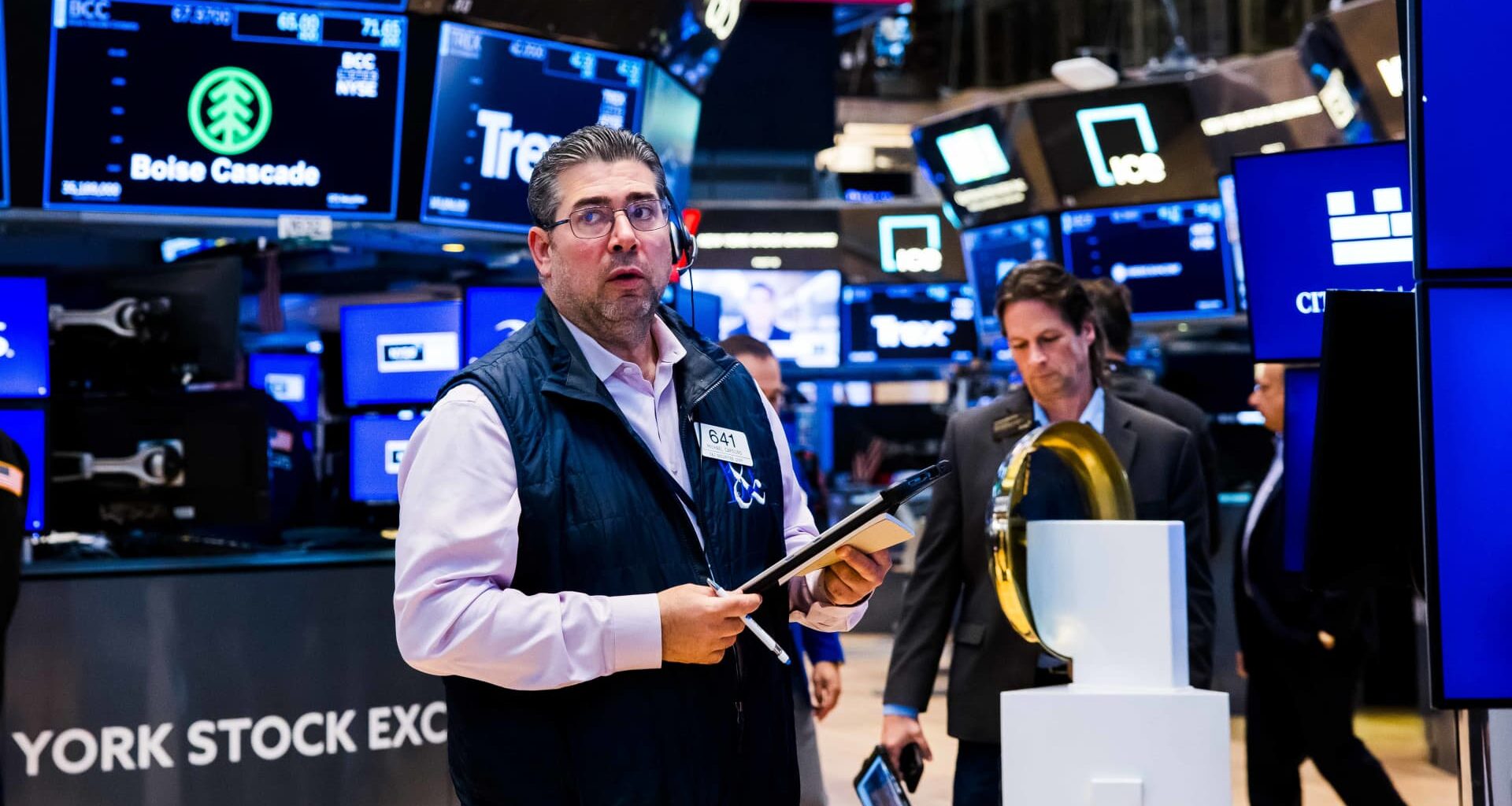 Stock market today: Live updates