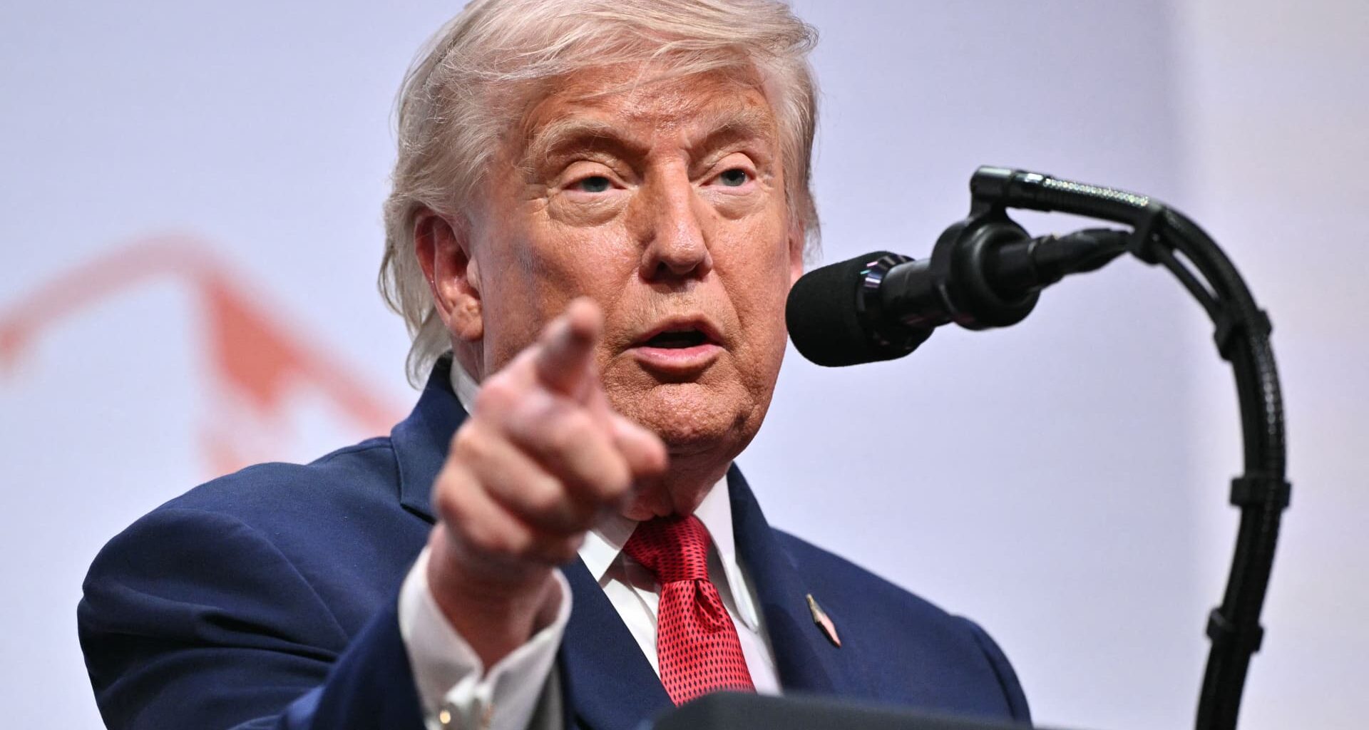 Trump says he likes idea of blaming Vance if Iran deal doesn't work out