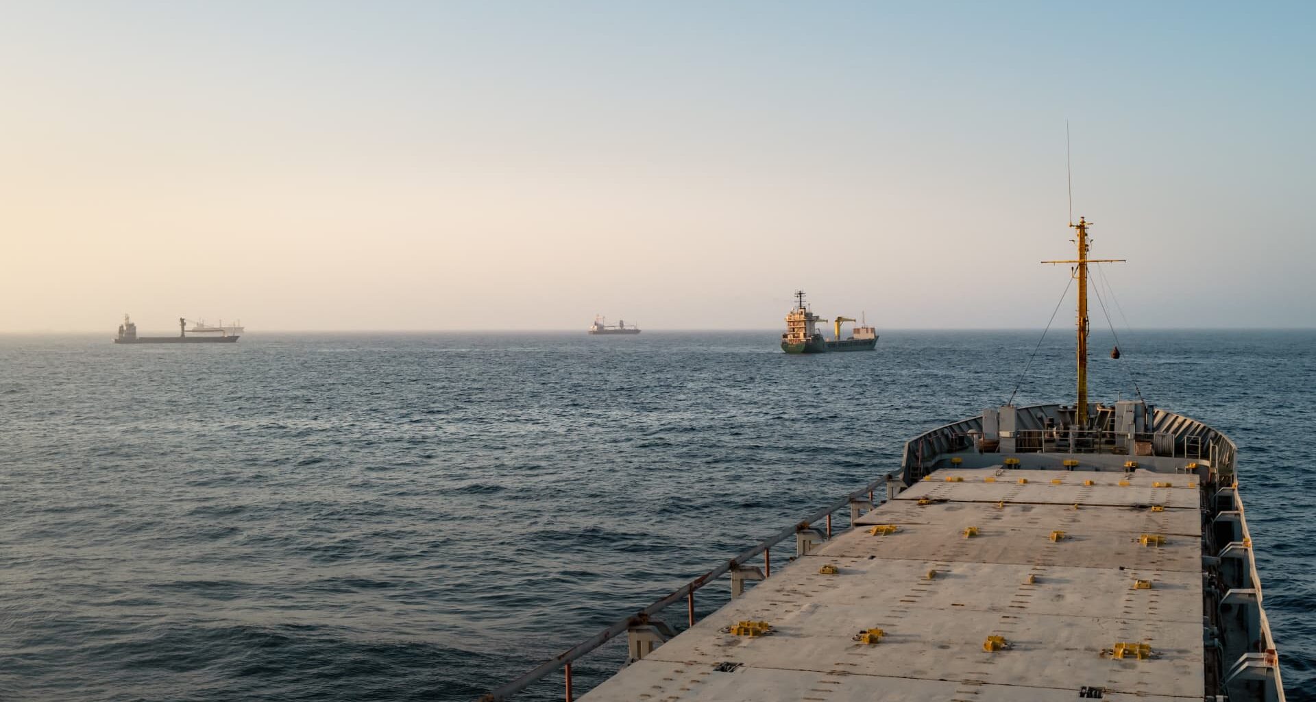 Traffic rebounds in Strait of Hormuz but anxiety threatens recovery