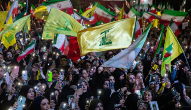U.S. Strikes Iran for Second Day, as War Heats Back Up