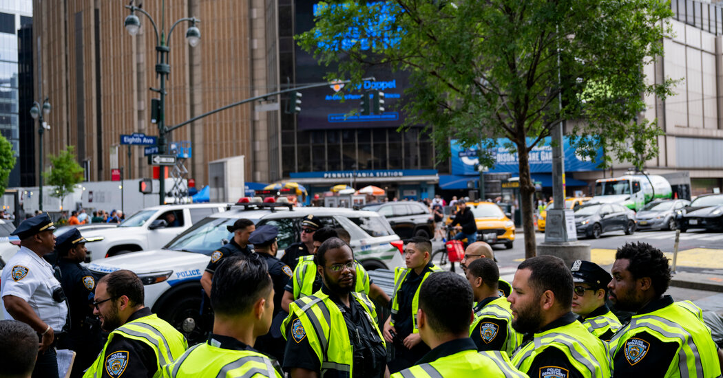 Knicks Owner Cancels Watch Party As Spat With Mamdani Escalates