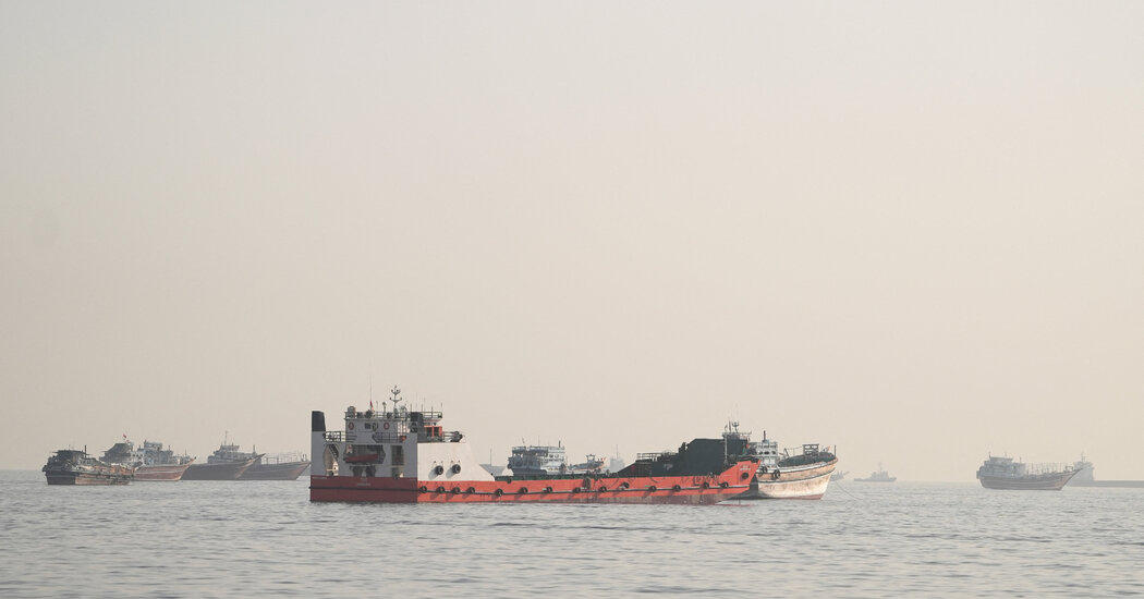 Trump’s ‘Secret Mission’ to Ferry Oil Past Iran Was Widely Disclosed