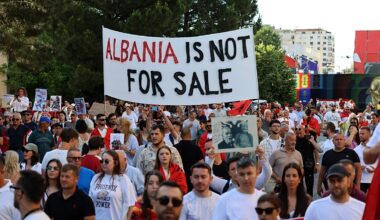 Albania: mass protests against Trump son-in-law's tourism investment enters 14th day