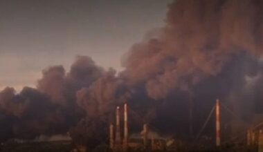 Russia launches fresh strikes on Ukraine, Kyiv hits refinery hub