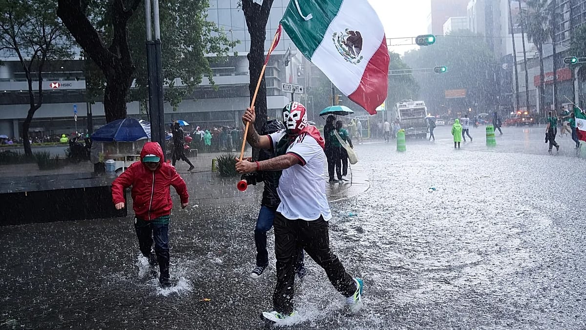 Journalist gunned down in Mexico as World Cup kicks off