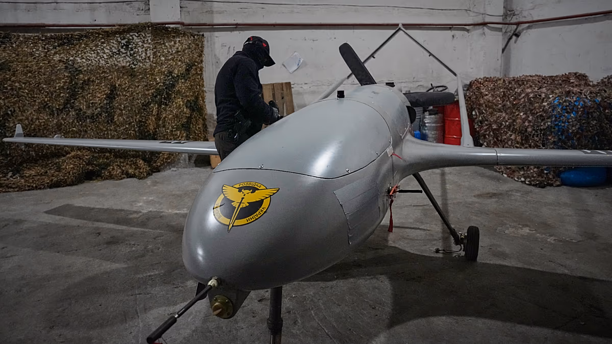Ukraine launches large-scale drone attack as Putin meets Schröder