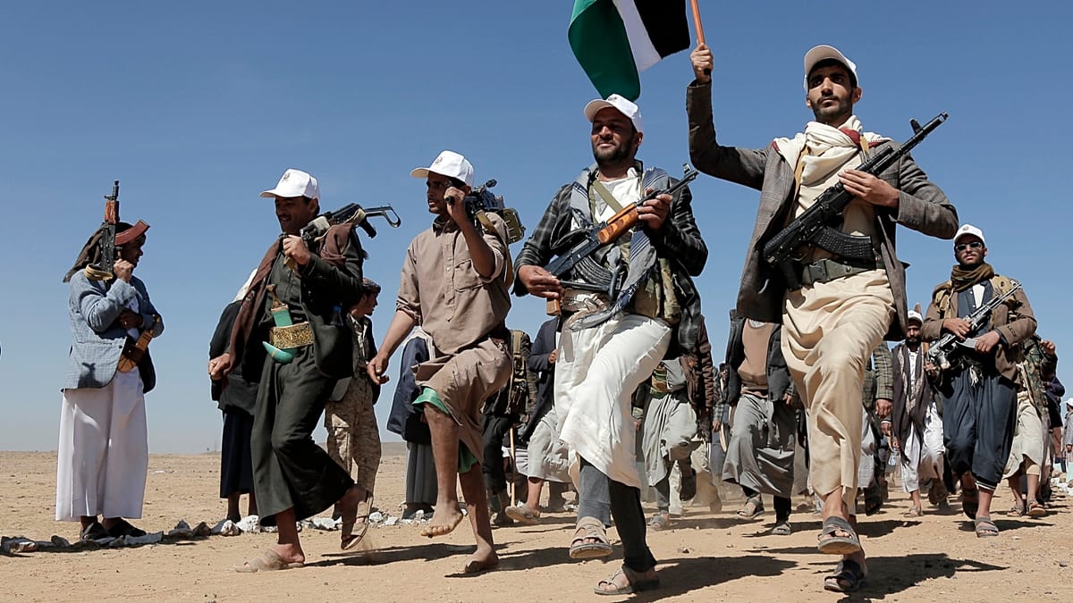 Houthis join Iran war fight, threatening Red Sea shipping amid Hormuz closure