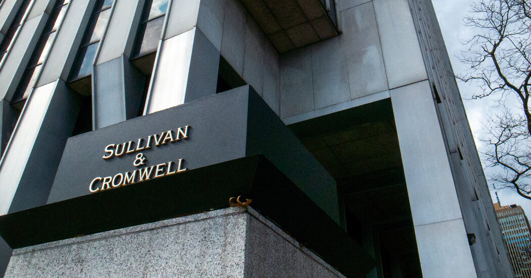 Trump Again Picks Personal Lawyer for a Top Job, as U.S. Attorney in Manhattan