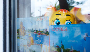 Crimea shops facing shortages