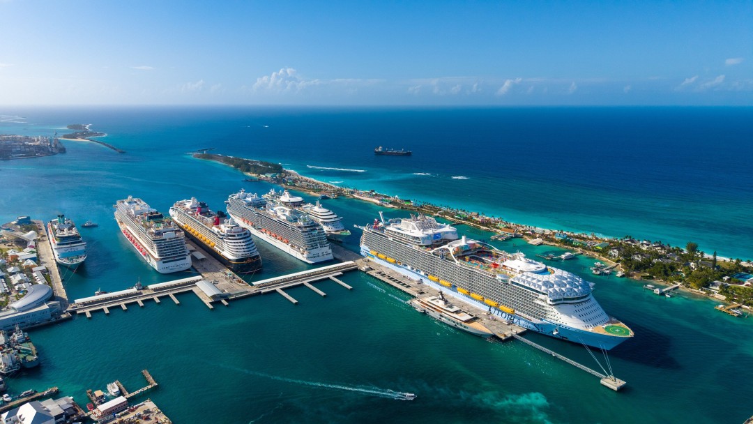 After Brawl on Cruise Ship, More Violence at Police Station