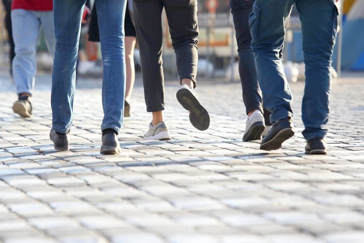 We Humans Tend to Walk Counter-Clockwise