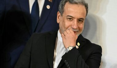 Trump says US-Iran deal to be signed Sunday, Hormuz to open afterwards