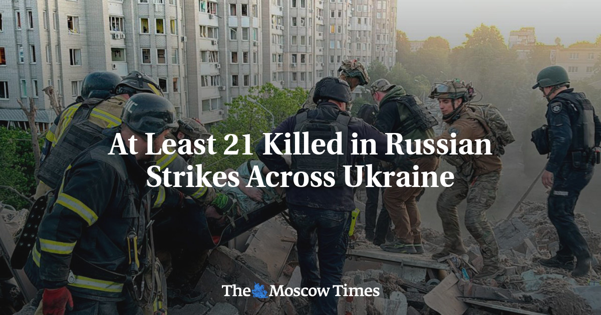 At Least 21 Killed in Russian Strikes Across Ukraine