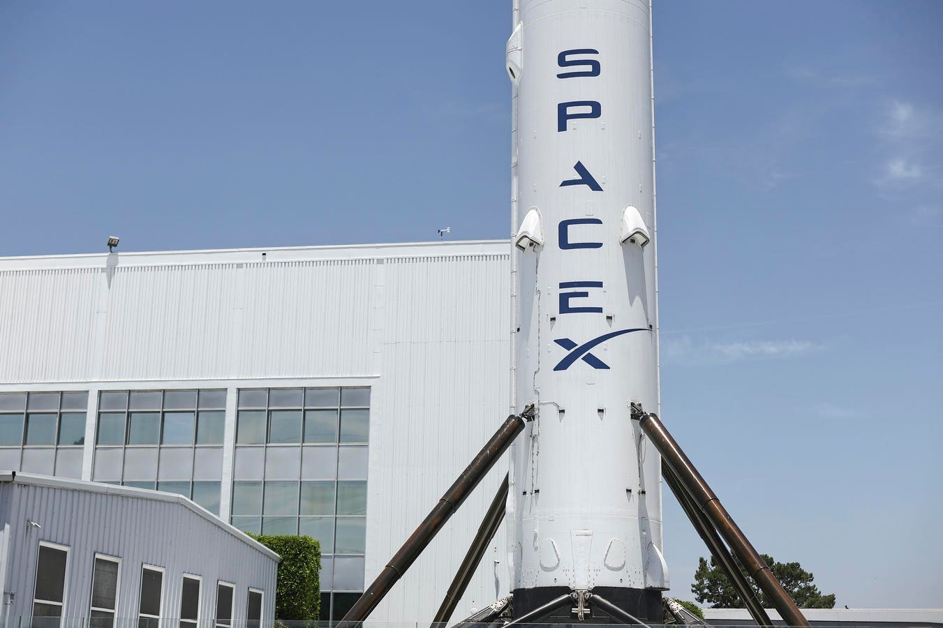SpaceX IPO Could Send These Canadian Teachers Into a Richer Retirement