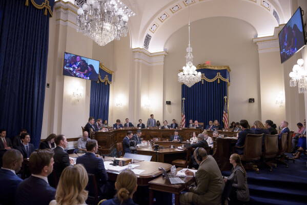 Homeland Security Secretary Markwayne Mullin, lower left, testifies before the House Committee on Homeland Security during a hearing on the Fiscal 2027 budget request for the Department of Homeland Security, in Washington, Wednesday, June 3, 2026. (AP Photo/Cliff Owen)