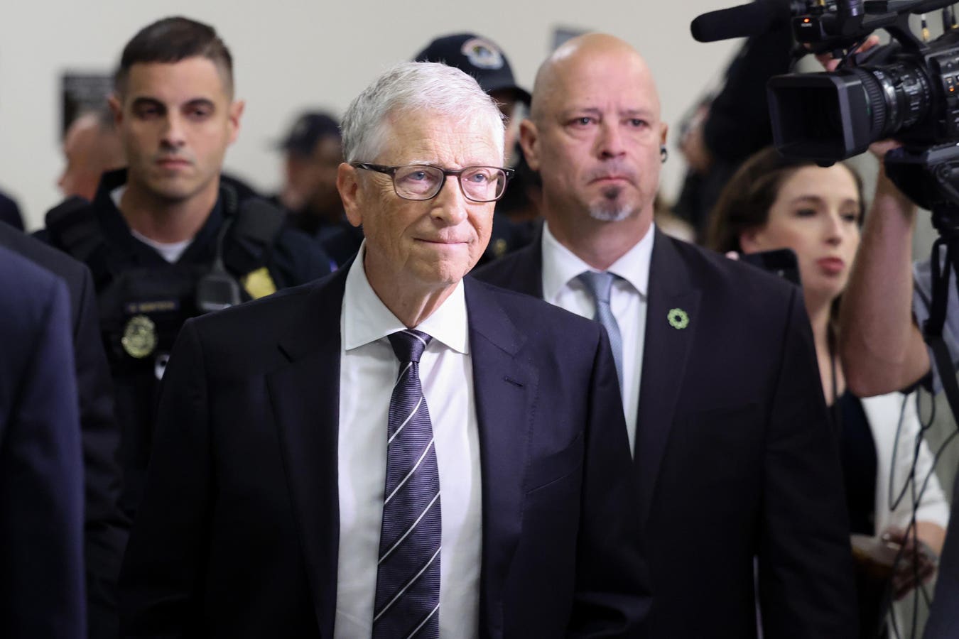 Bill Gates Thought Epstein Business Dealings Were ‘Acceptable’ (Live Updates)