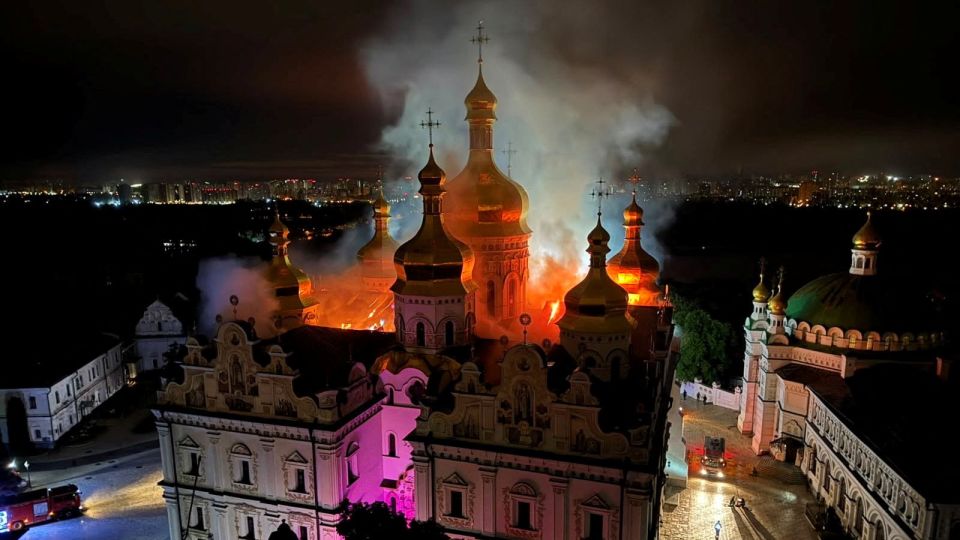 Ukraine’s historic Kyiv Pechersk Lavra monastery set on fire following major Russian attack