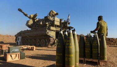 What would happen if the US cut off all military aid to Israel?