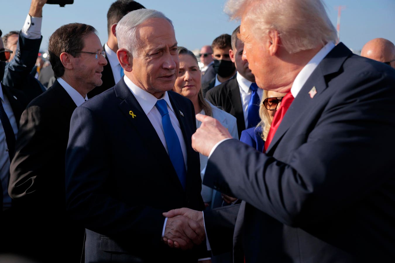 Trump Says He Keeps Netanyahu ‘Sane’ Amid Crack In Alliance Over Iran Deal