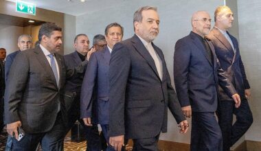 Iran sends whole-regime delegation to US talks signaling cash demands