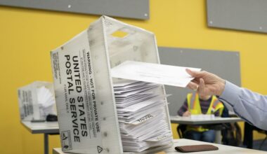 ‘Yeah, That’s Illegal’: USPS Chief Says States Won't Receive Mail Ballots Unless They Hand Voter Rolls to Trump