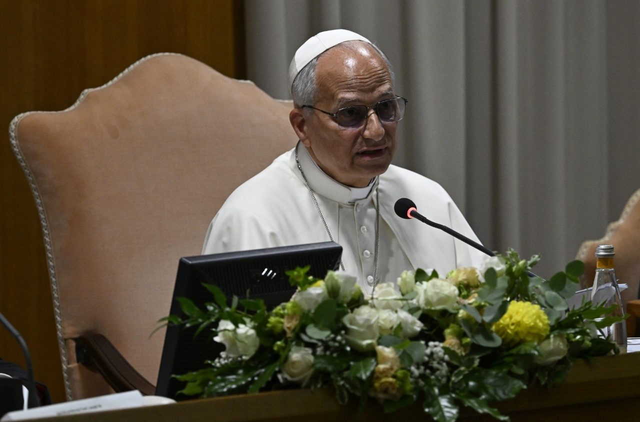 Pope closes Consistory, 'an experience of communion at service of mission'