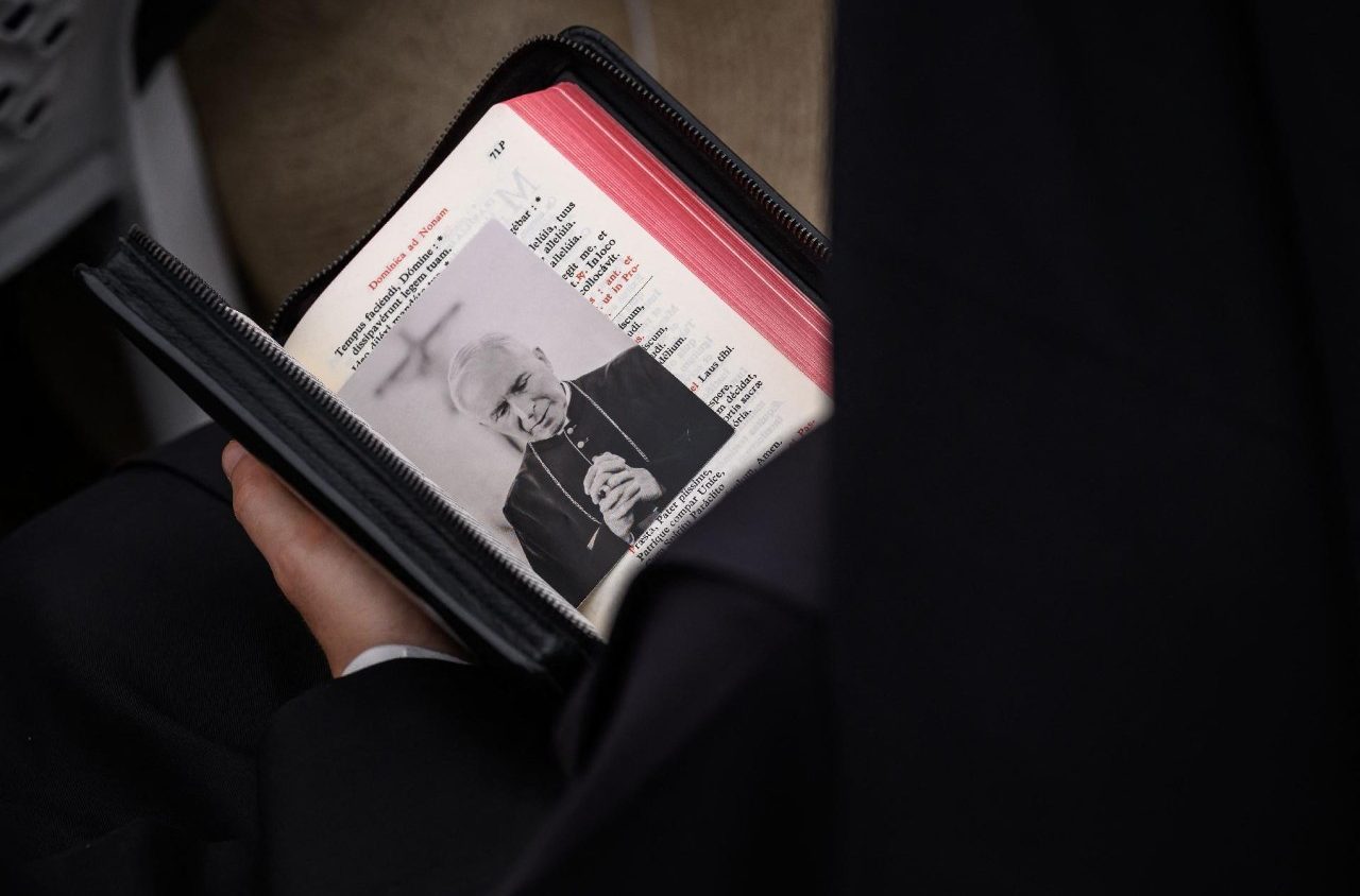 Pope’s final appeal to Society of Saint Pius X: Do not tear the seamless garment of Christ