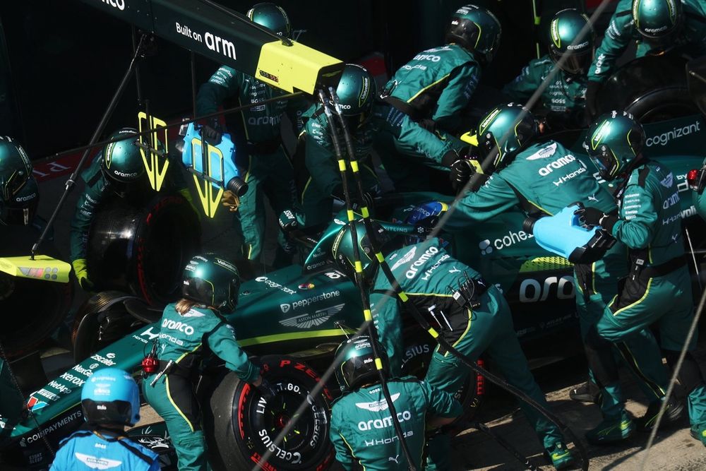 Fernando Alonso, Aston Martin Racing